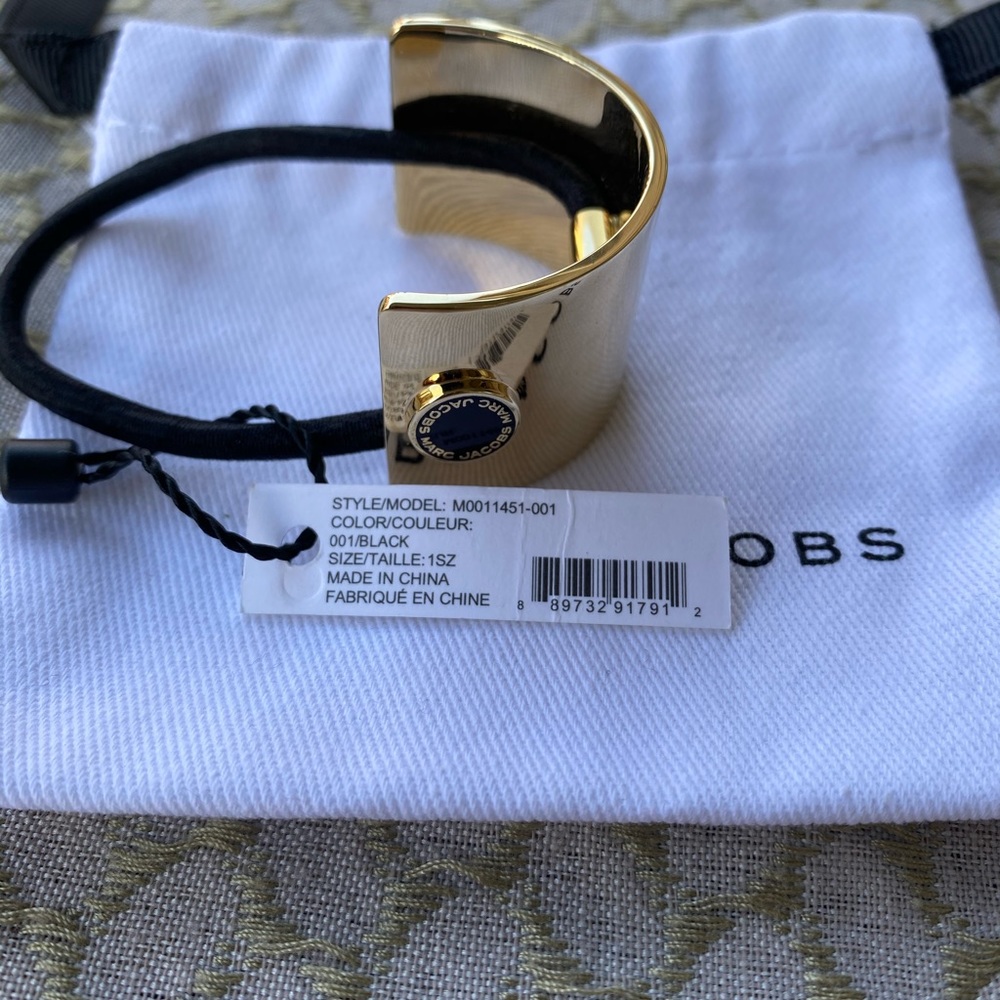 🌟 MJ Logo Disc Cuff Ponytail Holder
